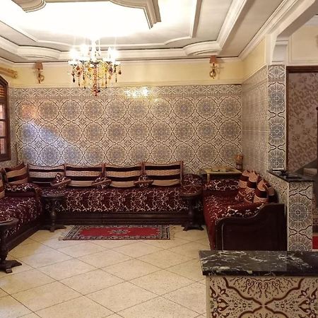 Stay With Low Budget Marrakesh Luaran gambar