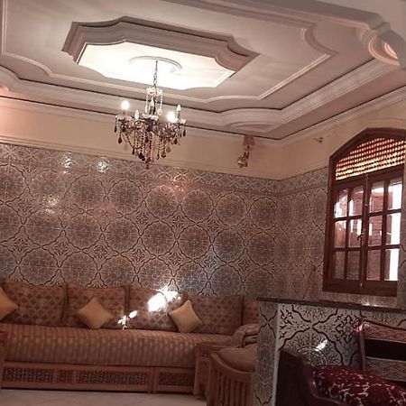 Stay With Low Budget Marrakesh Luaran gambar
