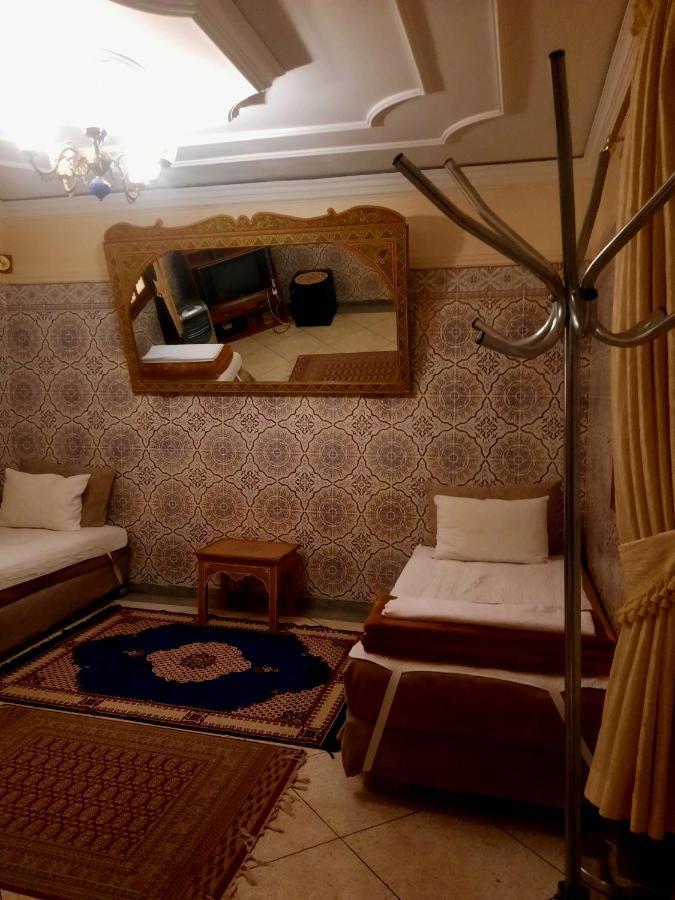 Stay With Low Budget Marrakesh Luaran gambar