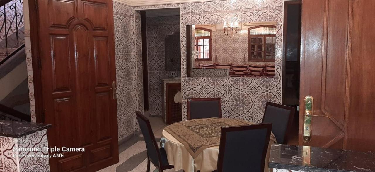 Stay With Low Budget Marrakesh Luaran gambar