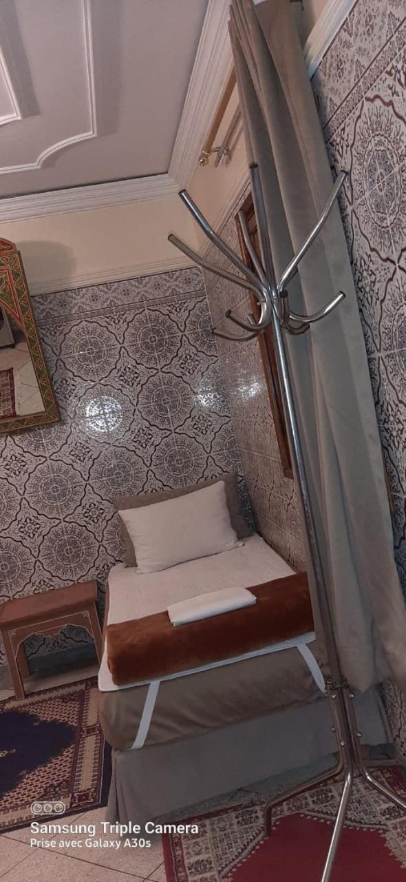 Stay With Low Budget Marrakesh Luaran gambar